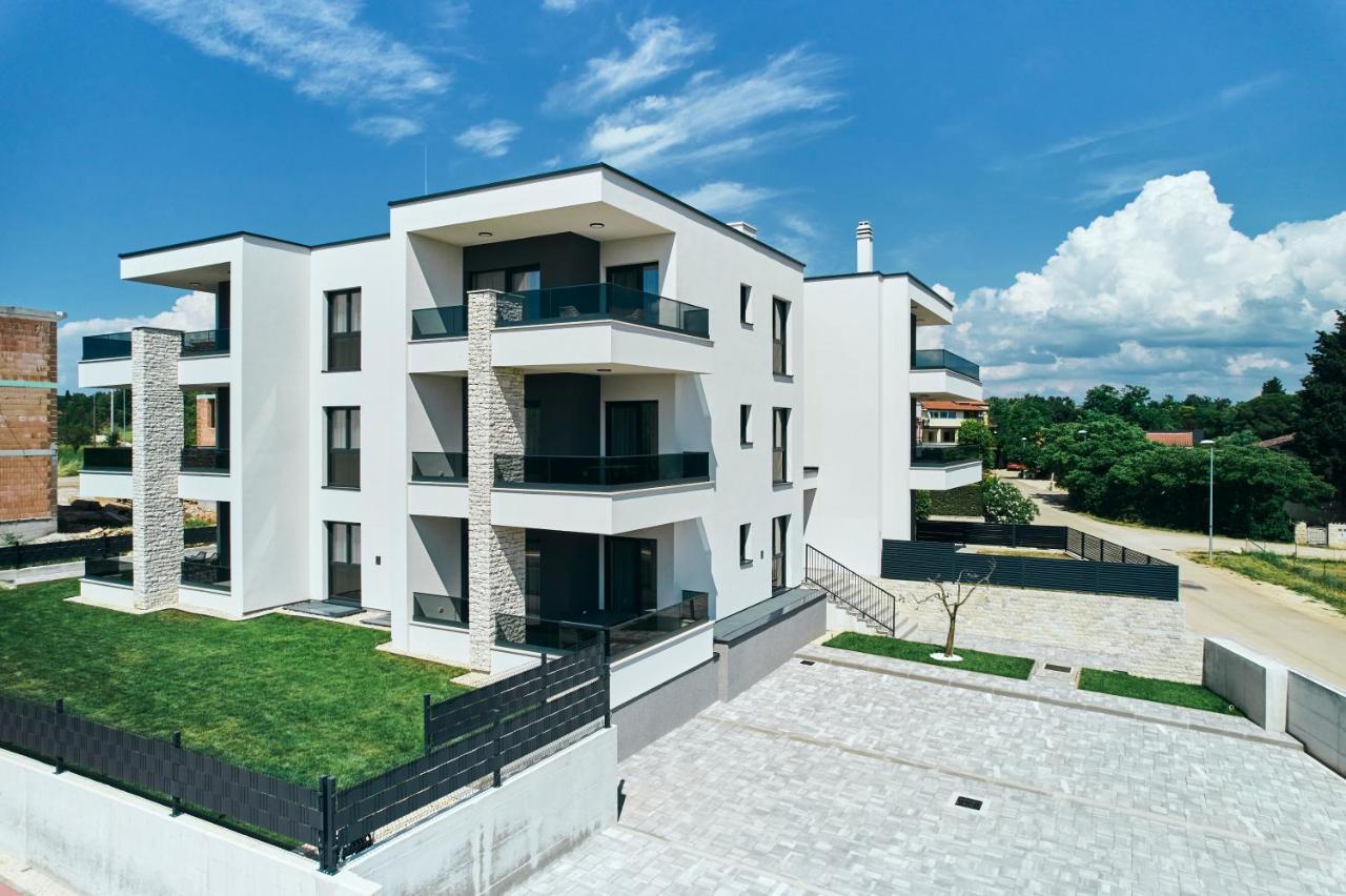 Apartments San Maris Umag Exterior photo